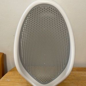 Angel Carew newborn bathtub